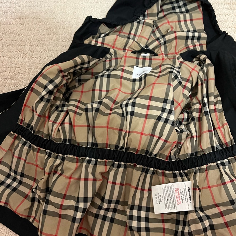 Toddler girl Burberry hooded rain jacket with pockets purchased from Saks